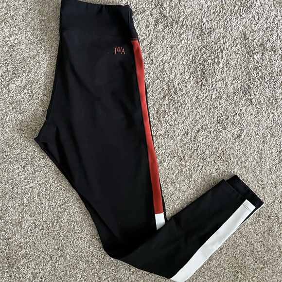 Uniqlo JW Anderson AIRism UV Protection Soft Leggings size L - Picture 3 of 5